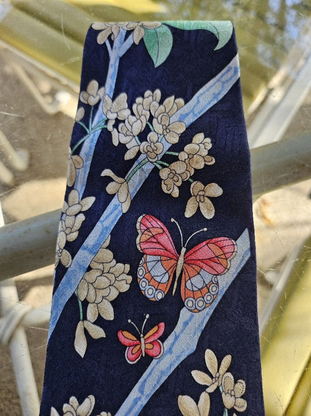 Leonard Paris Silk Tie Dessin No 70445 Blue Floral Butterfly Tie - Picture 2 of 11